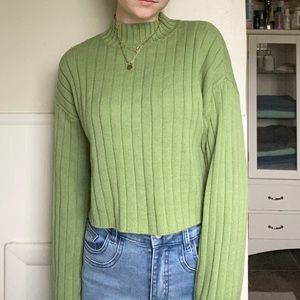 Pacsun cropped green turtleneck size Small